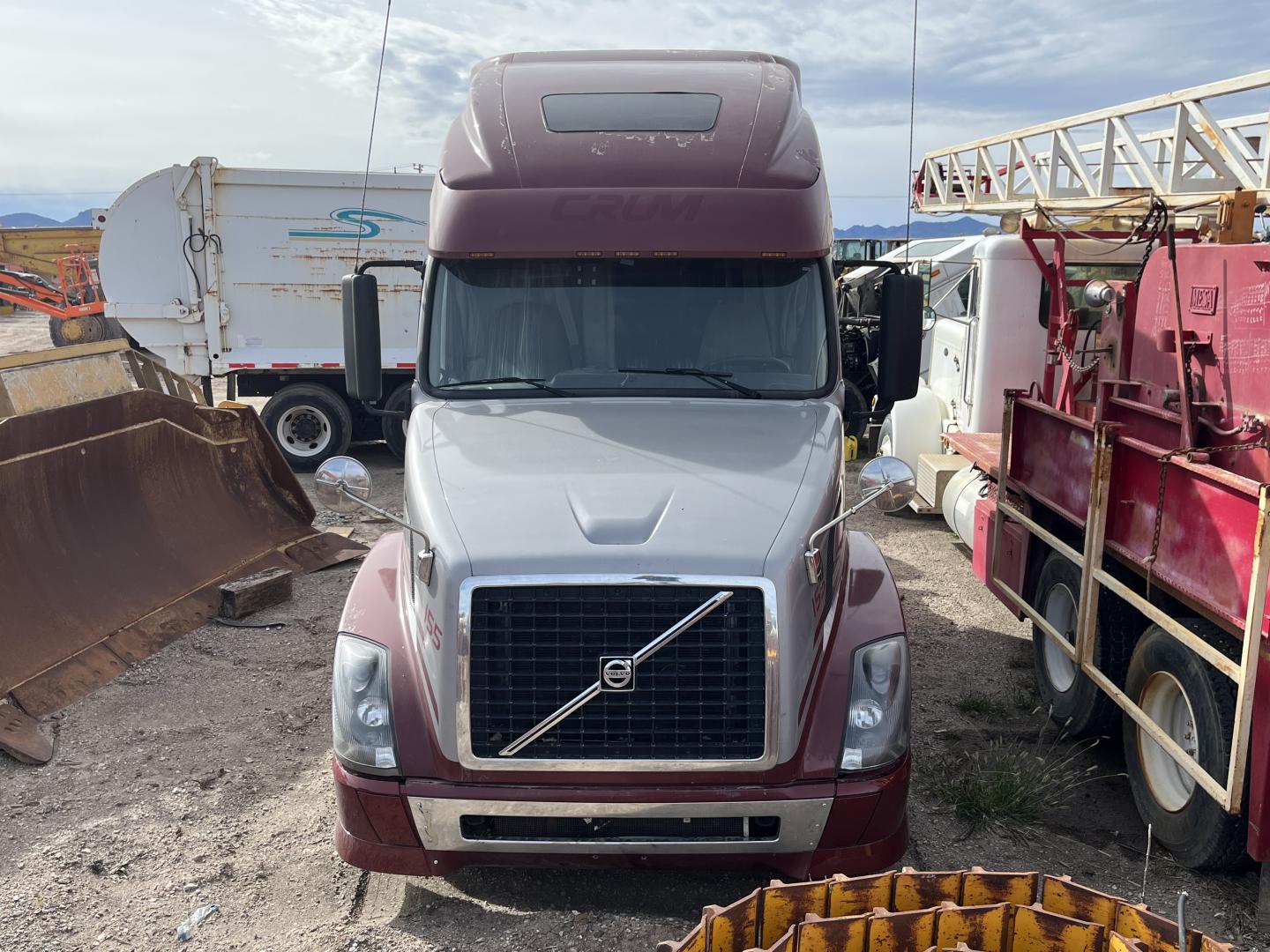 ./imagenes/INVOICE/2019/17172/TRACTOCAMION VOLVO VNL 6X4 (2).JPG